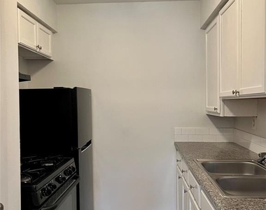 6401 Skyline Drive - Photo Thumbnail 6