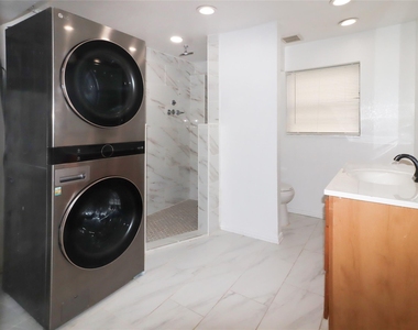 176 Barracuda Street - Photo Thumbnail 7