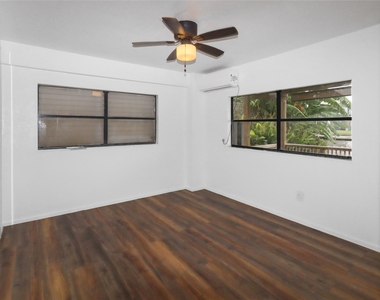 176 Barracuda Street - Photo Thumbnail 5
