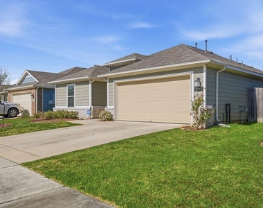 2502 Gelding Manor Drive - Photo Thumbnail 24