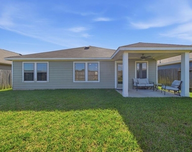 2502 Gelding Manor Drive - Photo Thumbnail 19