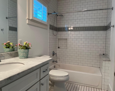 216 W 24th Street - Photo Thumbnail 6