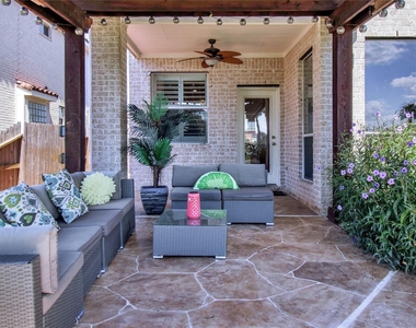 18007 Harbour Bridge Point Drive - Photo Thumbnail 18