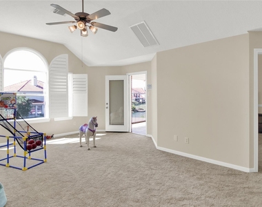 18007 Harbour Bridge Point Drive - Photo Thumbnail 2