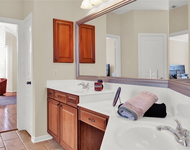 18007 Harbour Bridge Point Drive - Photo Thumbnail 12