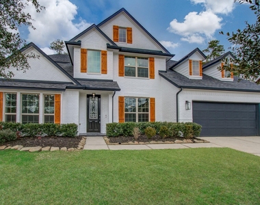 206 Cedar Creek Court - Photo Thumbnail 3