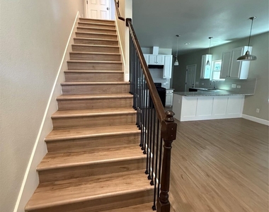 9720 Pelsey Street - Photo Thumbnail 9