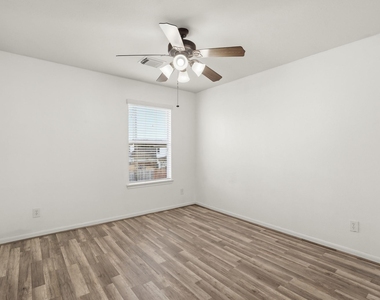 15238 Olmstead Park Drive - Photo Thumbnail 24