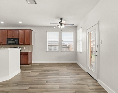 15238 Olmstead Park Drive - Photo Thumbnail 11