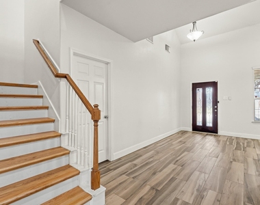 15238 Olmstead Park Drive - Photo Thumbnail 4