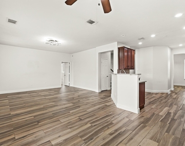 15238 Olmstead Park Drive - Photo Thumbnail 12