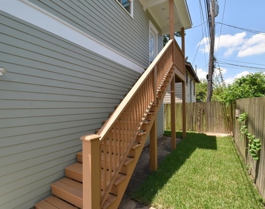 119 E 26th - Photo Thumbnail 2