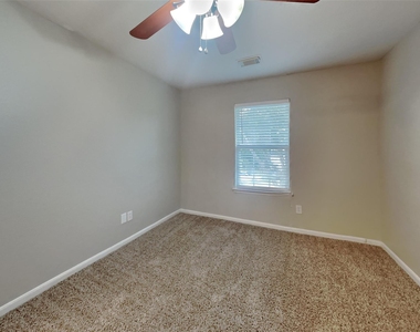 20631 Hillsdale Park Drive - Photo Thumbnail 15