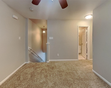 20631 Hillsdale Park Drive - Photo Thumbnail 14