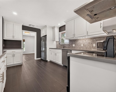 11406 High Star Drive - Photo Thumbnail 16