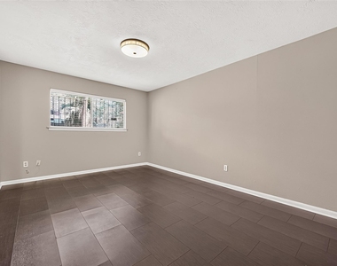 11406 High Star Drive - Photo Thumbnail 39