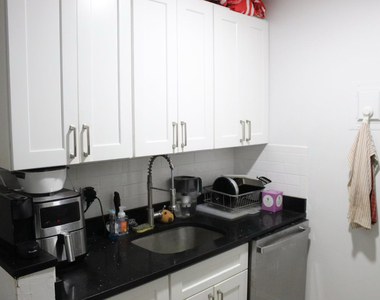 50 West 34th Street - Photo Thumbnail 2