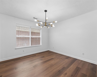 7110 Favian Court - Photo Thumbnail 7