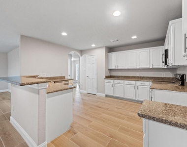 20506 Kenswick Drive - Photo Thumbnail 3