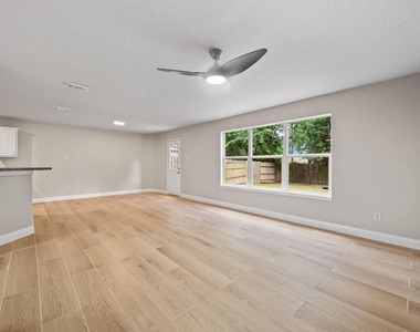 20506 Kenswick Drive - Photo Thumbnail 8