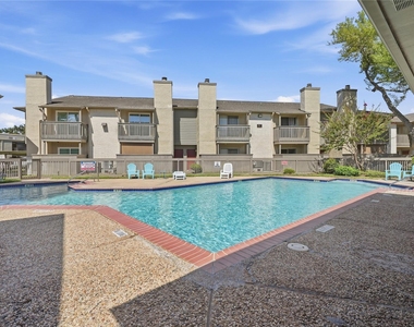 1900 Bay Area Boulevard - Photo Thumbnail 28