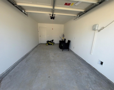 930 Pertuso Lane - Photo Thumbnail 30