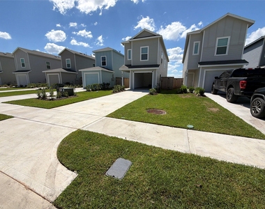 930 Pertuso Lane - Photo Thumbnail 1