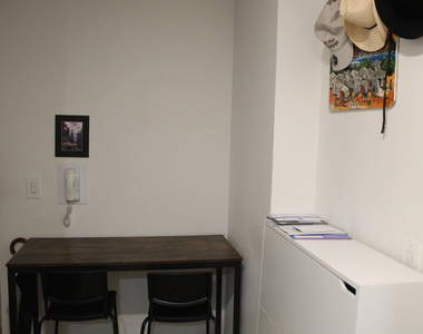50 West 34th Street - Photo Thumbnail 3