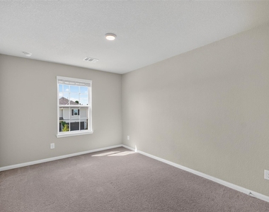 2404 Shellcracker Drive - Photo Thumbnail 14