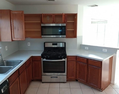 4823 Ridge Harbor Drive - Photo Thumbnail 11