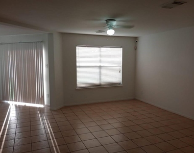 4823 Ridge Harbor Drive - Photo Thumbnail 13