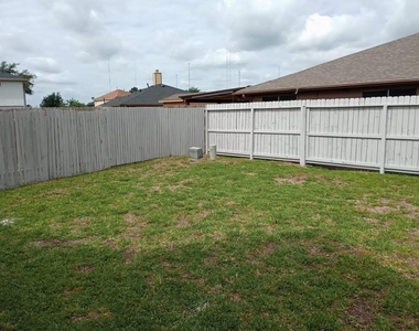 4823 Ridge Harbor Drive - Photo Thumbnail 6