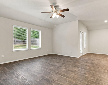 11738 Bari Reef Lane - Photo Thumbnail 9