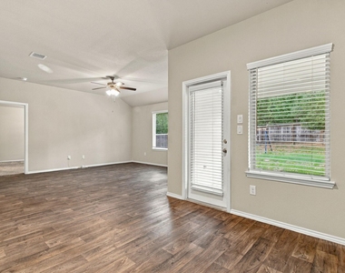 11738 Bari Reef Lane - Photo Thumbnail 10