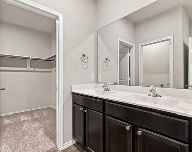 11738 Bari Reef Lane - Photo Thumbnail 15