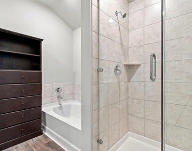 11738 Bari Reef Lane - Photo Thumbnail 16