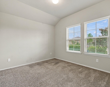 11738 Bari Reef Lane - Photo Thumbnail 17