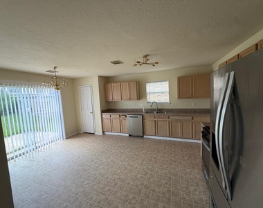 5722 W Harrow Drive - Photo Thumbnail 12