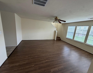 5722 W Harrow Drive - Photo Thumbnail 16