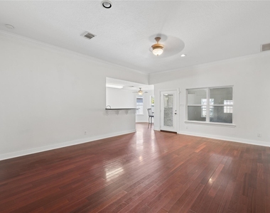 11 Clara Barton Lane - Photo Thumbnail 2