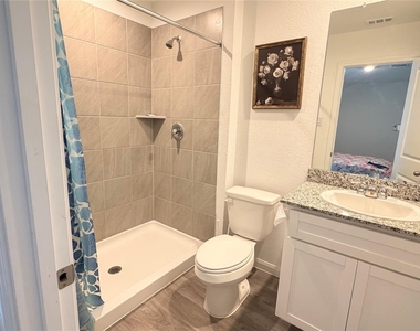16799 N Marie Village Drive - Photo Thumbnail 8