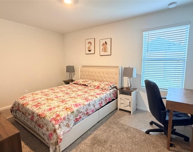 16799 N Marie Village Drive - Photo Thumbnail 10