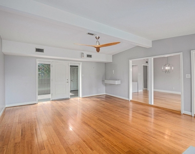 5539 Indigo Street - Photo Thumbnail 8