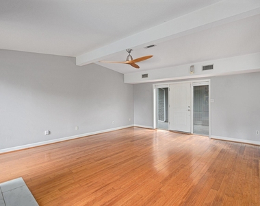 5539 Indigo Street - Photo Thumbnail 7