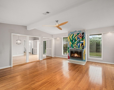 5539 Indigo Street - Photo Thumbnail 3