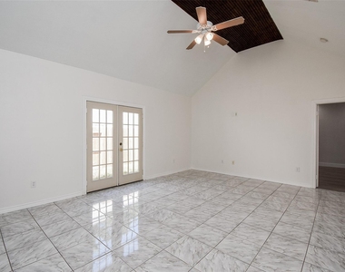 4714 Talina Way - Photo Thumbnail 2