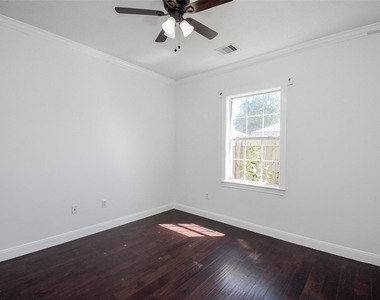 4714 Talina Way - Photo Thumbnail 9