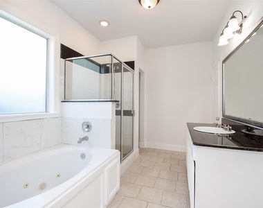 4714 Talina Way - Photo Thumbnail 18