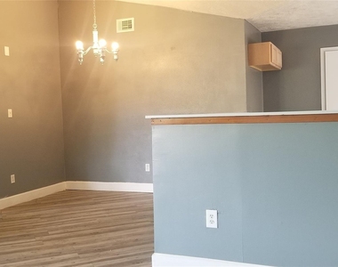 16727 Lost Quail Drive - Photo Thumbnail 10