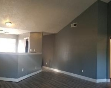 16727 Lost Quail Drive - Photo Thumbnail 6